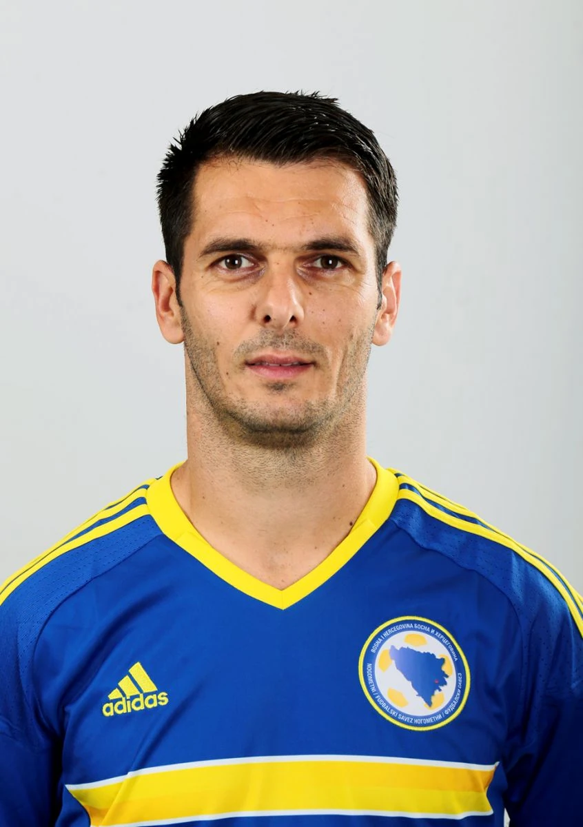 Emir Spahić - reprezentacija Bosne i Hercegovine